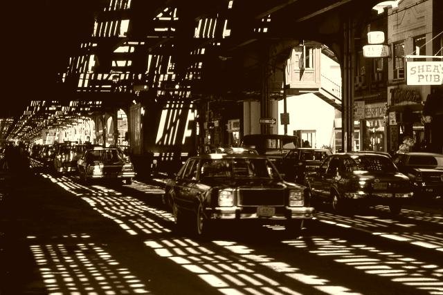 Roosevelt Avenue, Jackson Heights, in the 1980s. The topless club Palermo held through intermediaries stood on this avenue.